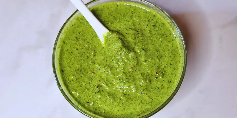 Best Zhoug Recipe (Yemenite Hot Green Sauce)