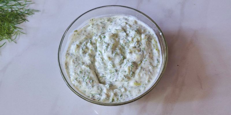 Persian Cucumber Yogurt Dip Recipe (Maast O Khiar)