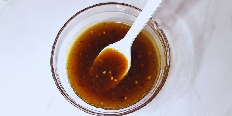 10-Minute Homemade Hot Honey Sauce Recipe