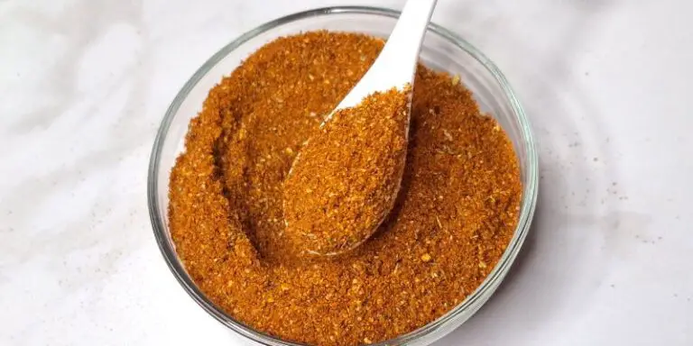 The BEST Thanksgiving Spicy Rub Recipe for Roast Turkey– Bold and Irresistible!