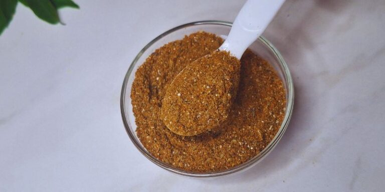 Traditional Pakistani Mutton Masala Blend with Deep Flavor